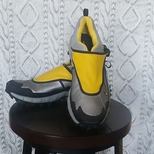 Brand New Mens Nike ACG air shoes